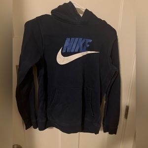Nike Big Kids Sportswear Club Fleece Pullover Extended Hoodie (Big Kids Large)
